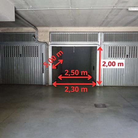 Private Garden & Garage - Self Check-In & Remote Access Apartamento Como Exterior foto